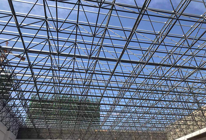 邵阳管桁架结构在高速公路等桥梁工程中的应用分析